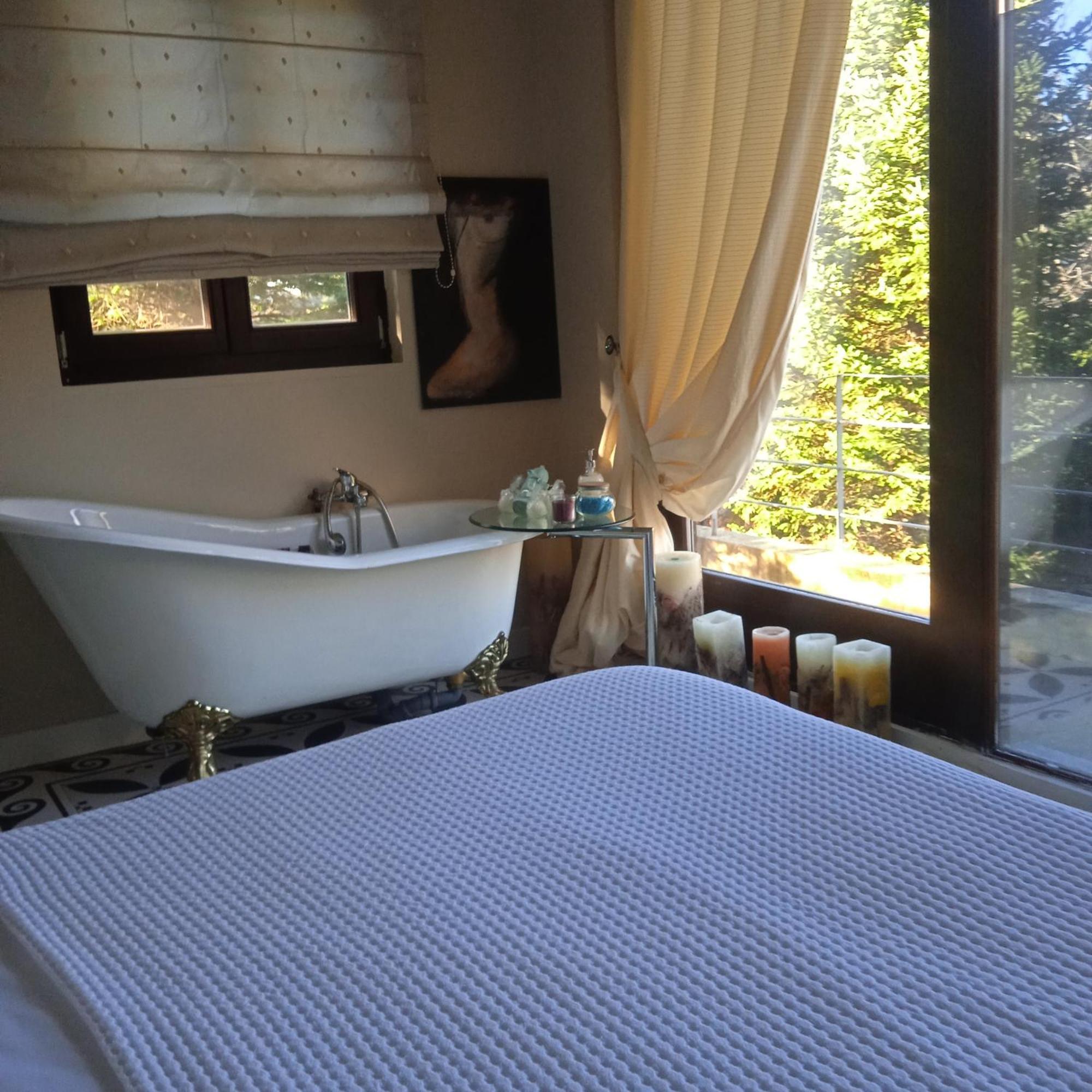 Enoro Hotel Pramanta Ngoại thất bức ảnh